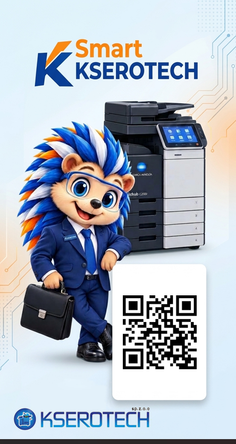 Ksertuś prezentuje kod QR Smart Kserotech przy urządzeniu biurowym